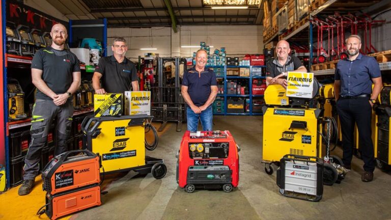 L-R Graeme Baker (K Hire) Mark Sergison (Kay Welding) Dave Black (Kay Welding) Ste Heyes (Kay Welding) Carl Molyneux (K Hire). Image by Andrew AB Photography